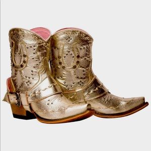 ISO LADY FORTUNA BY LANE JUNK GYPSY 8